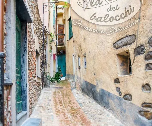 La Casa Dei Balocchi 게스트하우스 토이라노